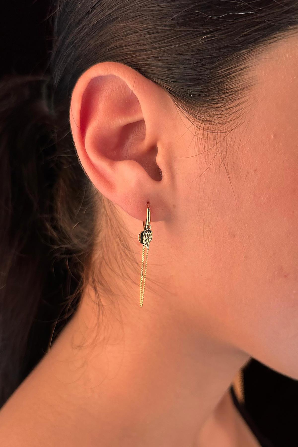 14K Gold Angel Wing Shape Fine Chain Huggie Earrings
