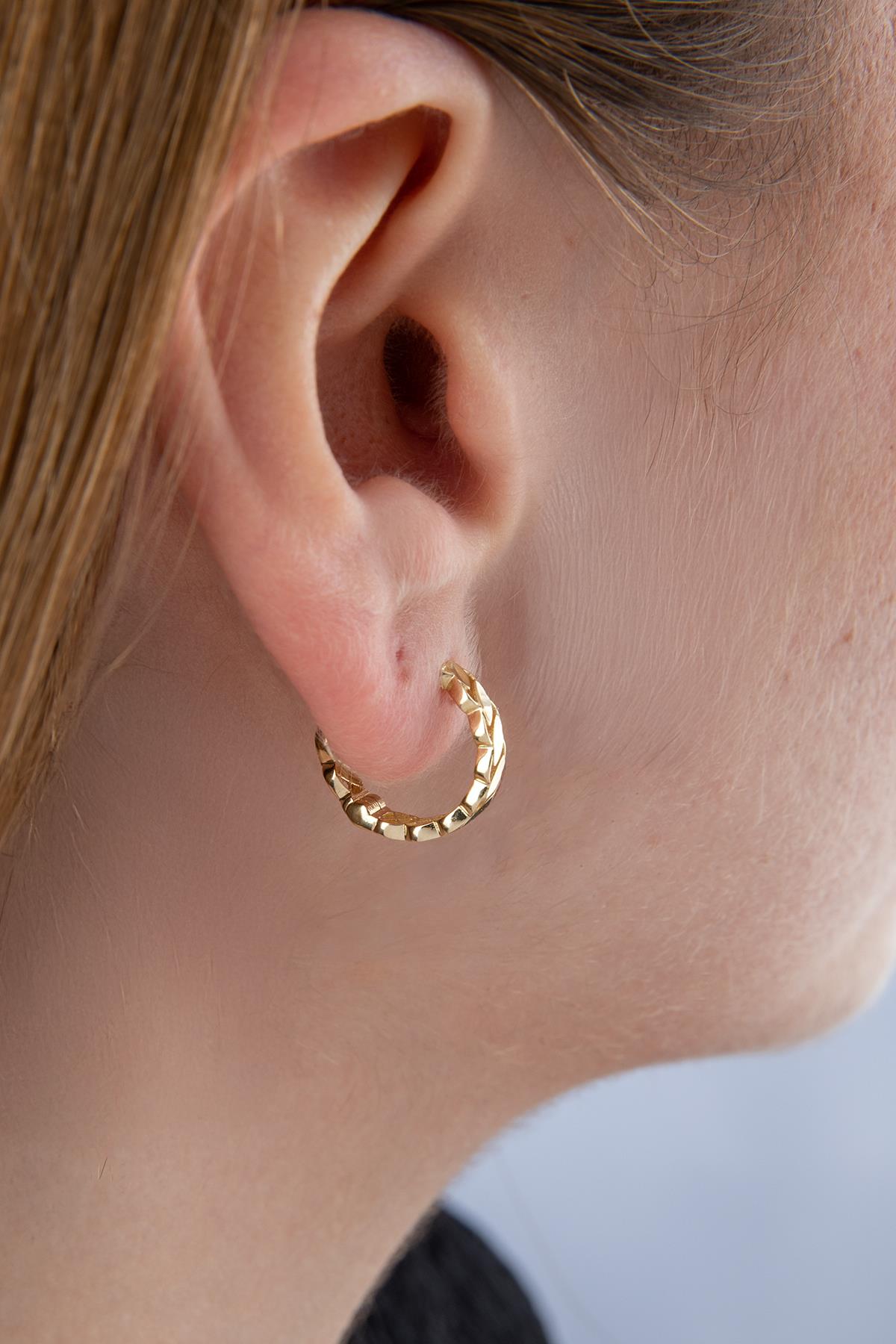 14K Gold Leaf Huggie Hoop Earrings