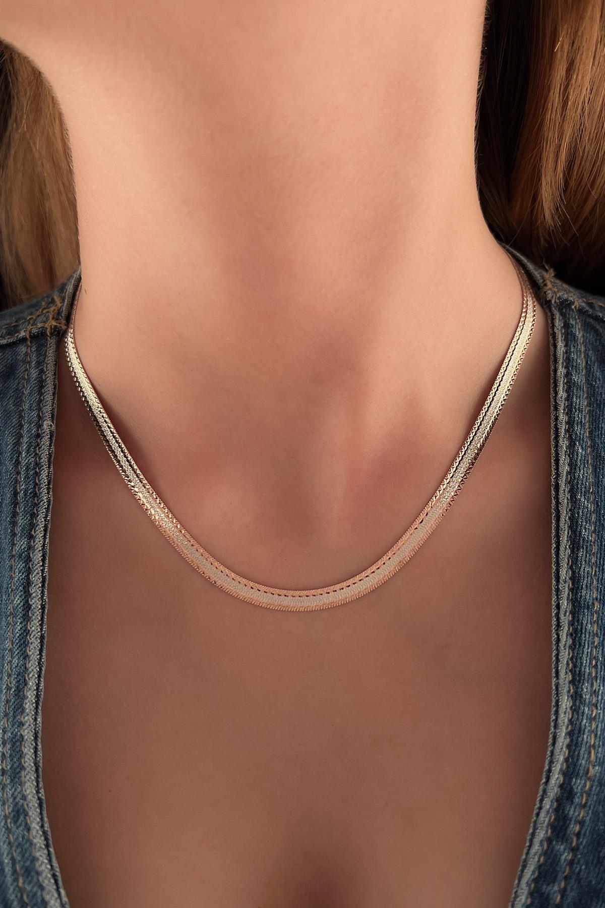 14K Gold Lisa Necklace