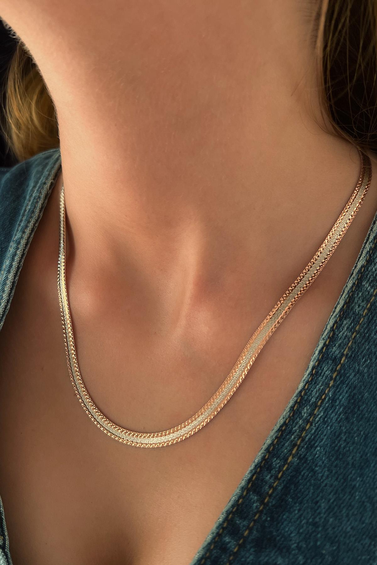 14K Gold Lisa Necklace