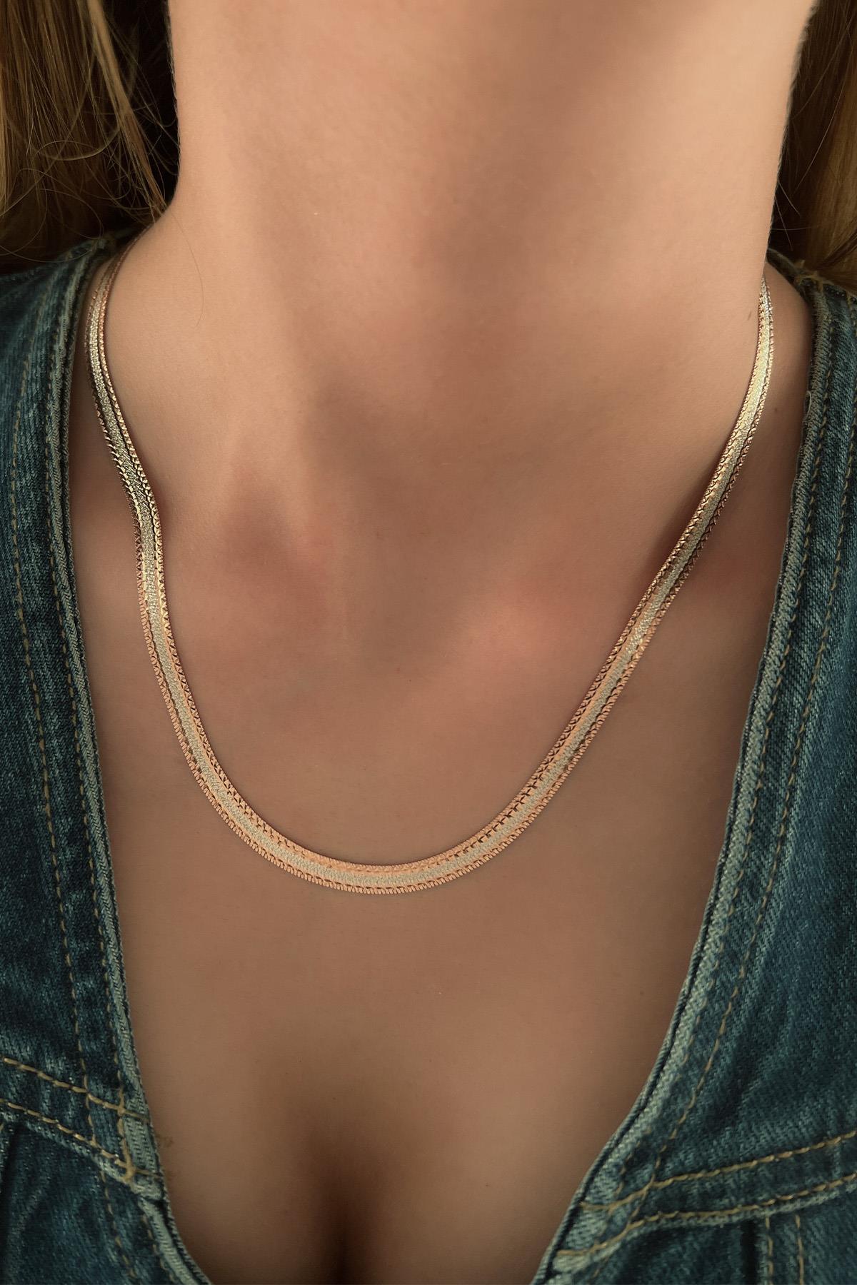 14K Gold Lisa Necklace