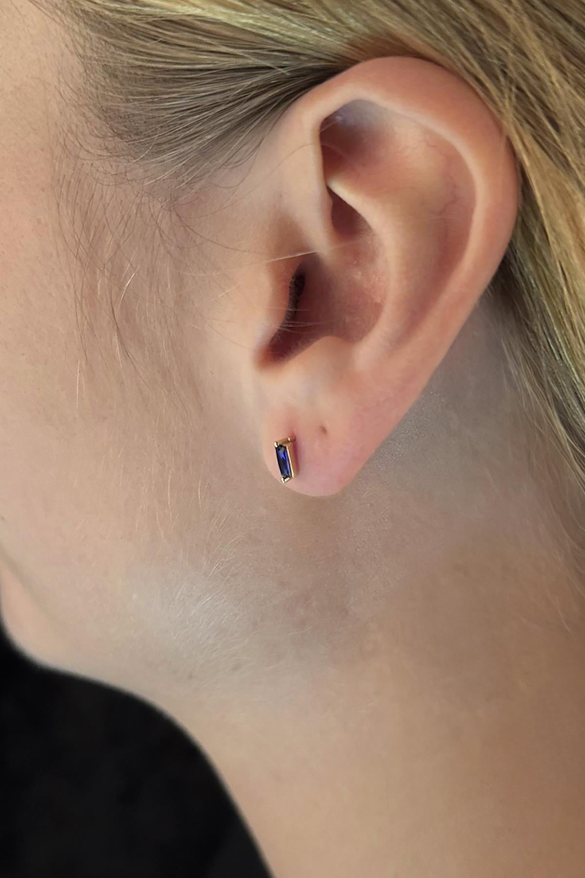 14K Gold Navy Blue Onyx Stone Baguette Huggie Earrings