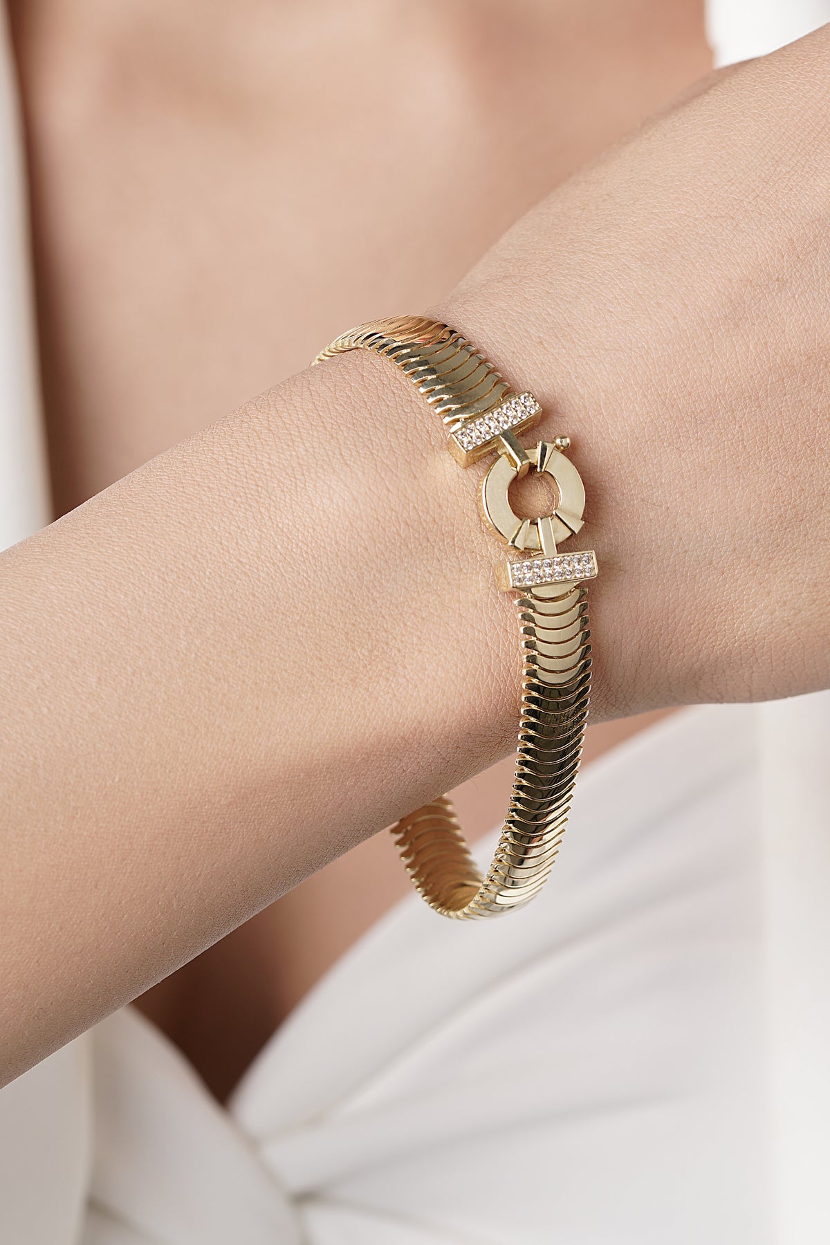 14K Gold Omega Puffed Italian Bracelet