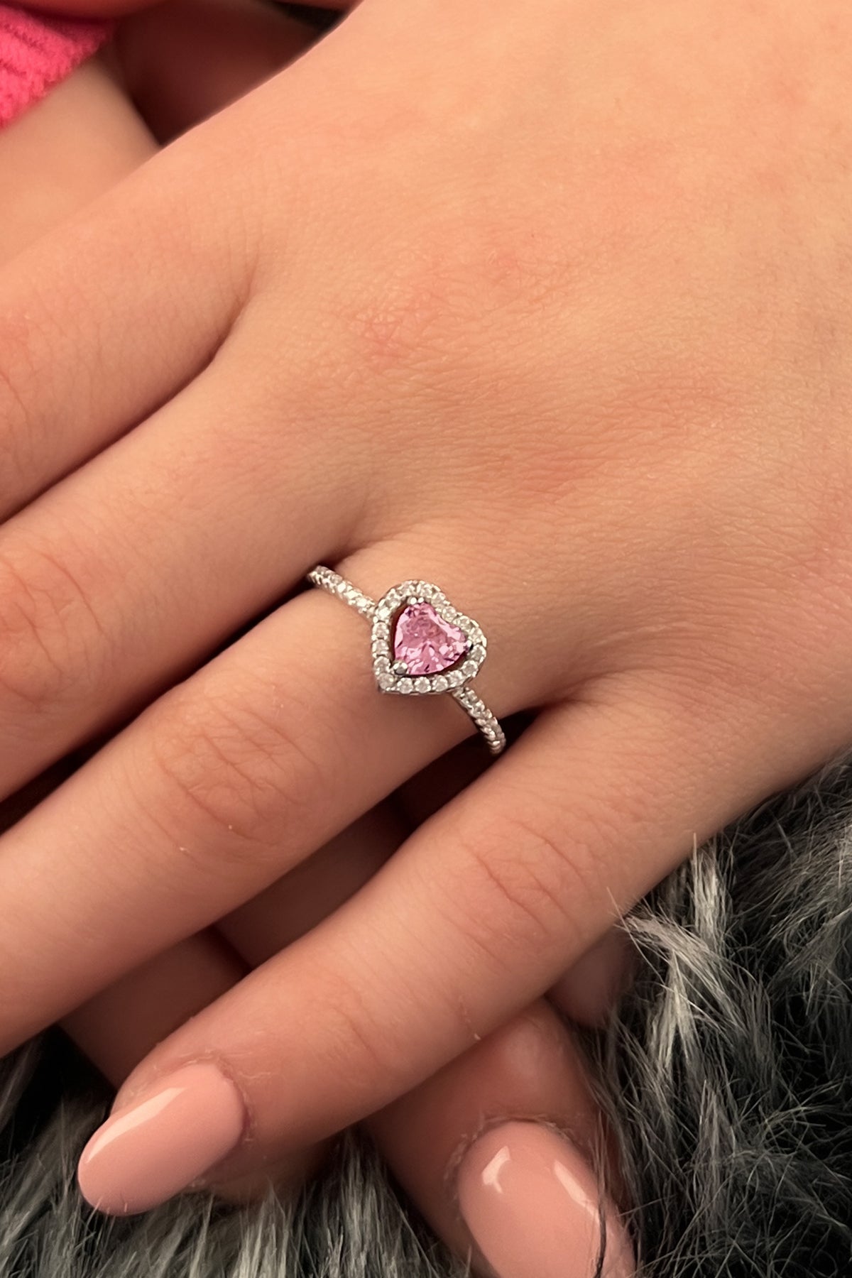 14K Gold Pink Heart Shaped Stone Ring