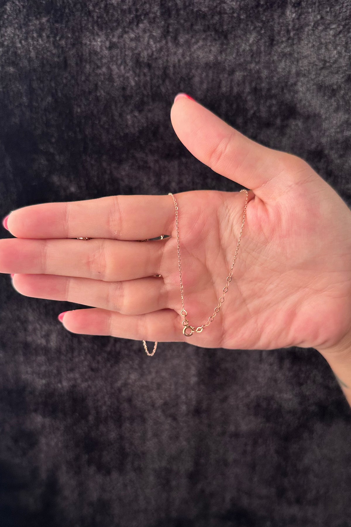 14K Gold Queen Crown Shape Necklace