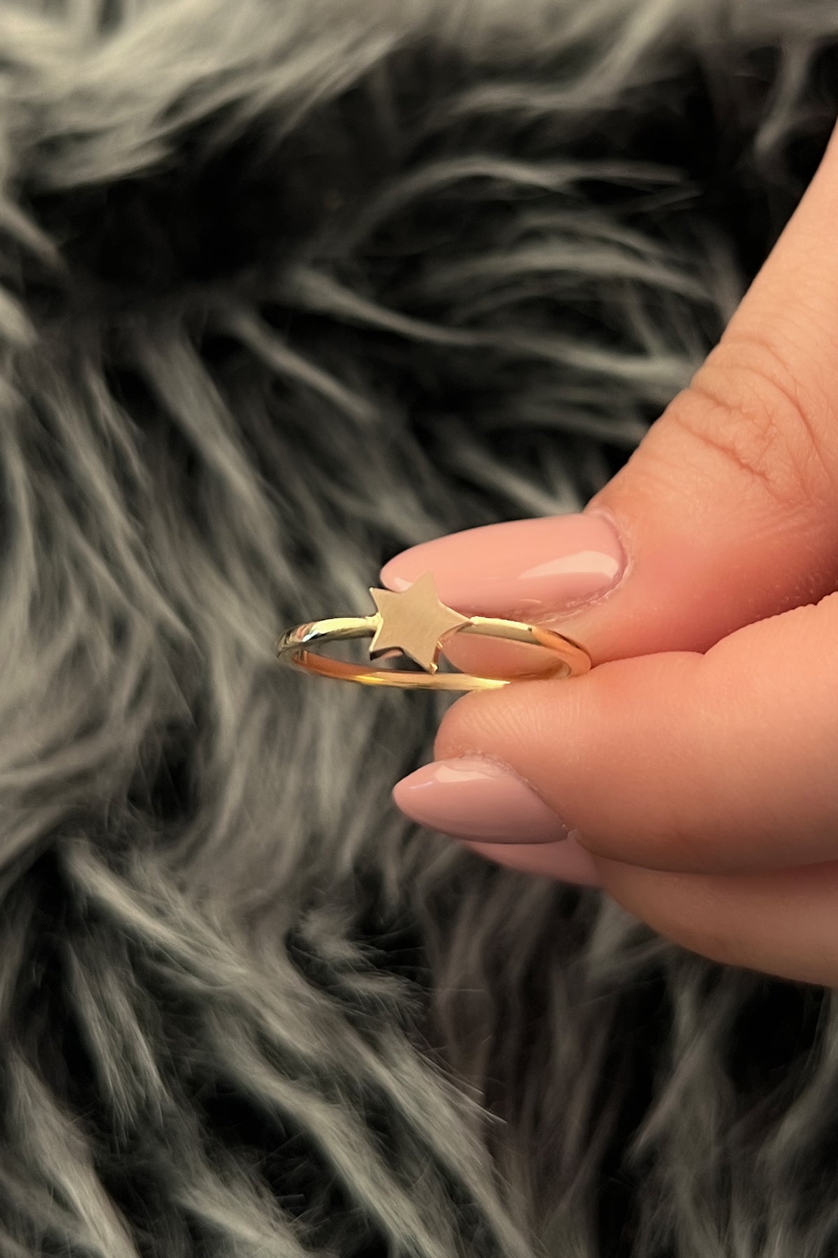 14K Gold Star Shaped Ring