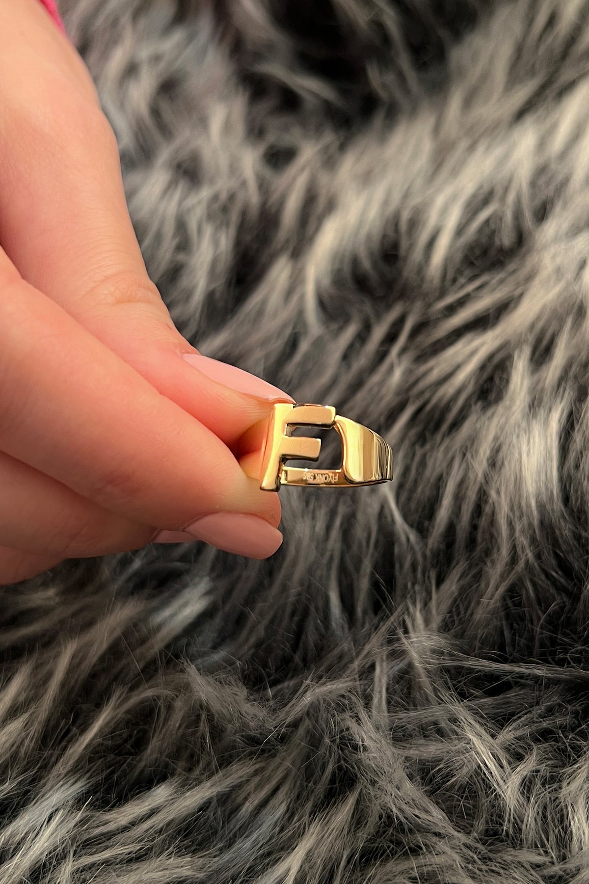 14k Gold F Initial Ring