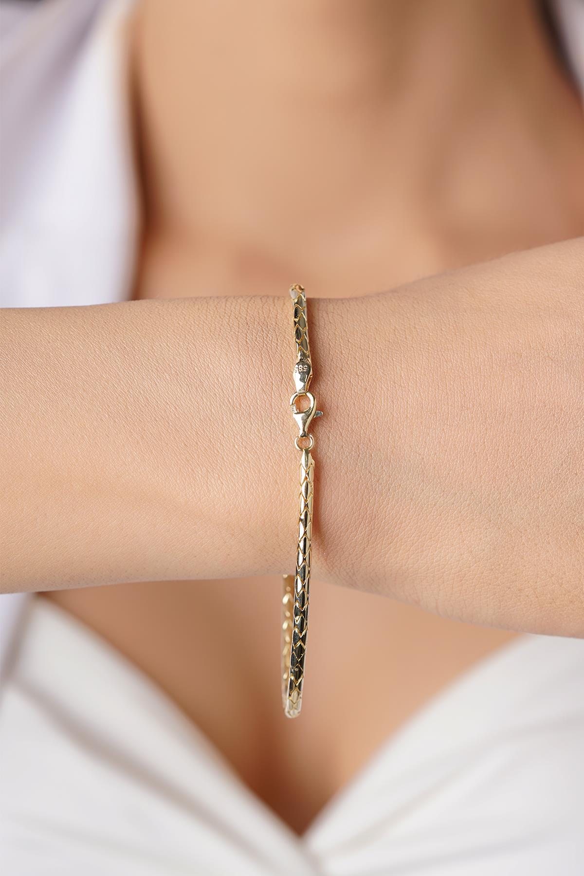 14K Gold Sativa Bracelet