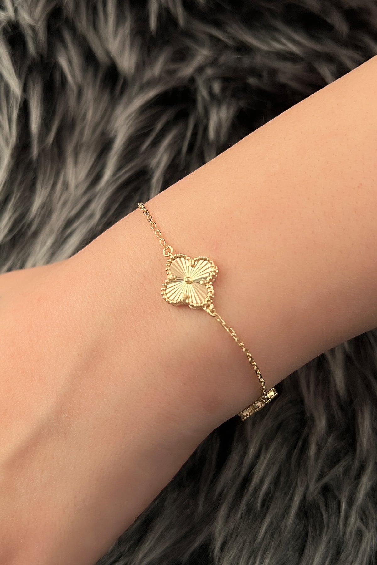14K Gold Sunburst Clover Bracelet